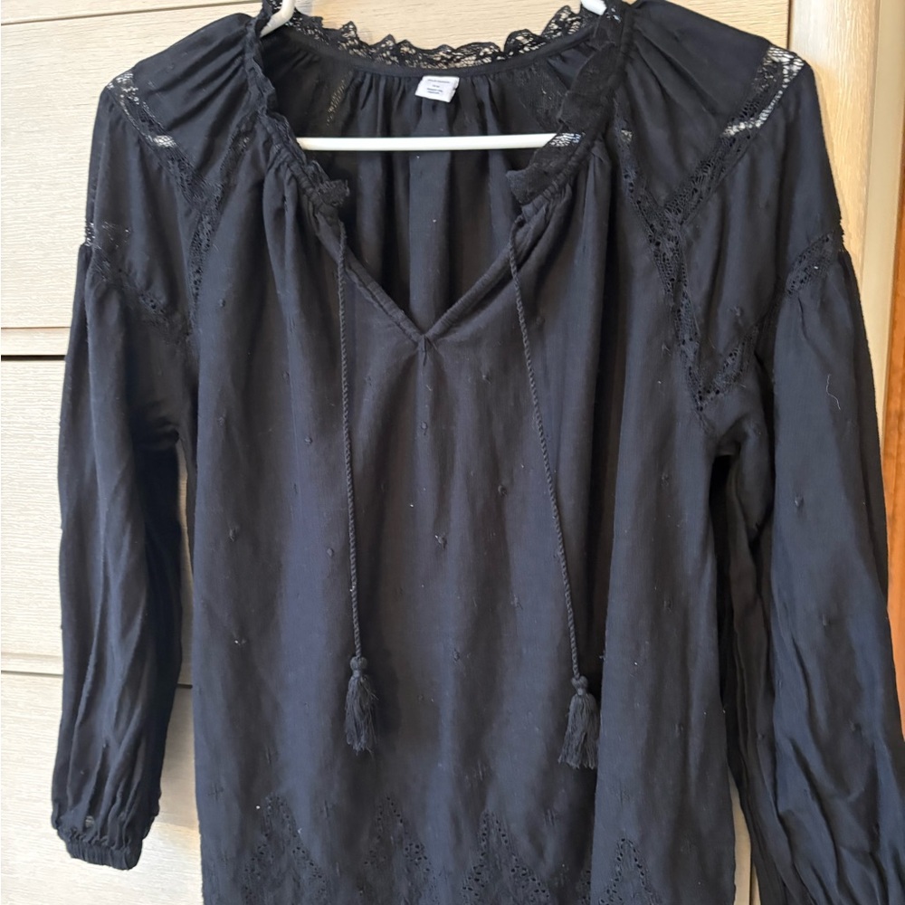 Old Navy Elegant Black Blouse with Lace Trim